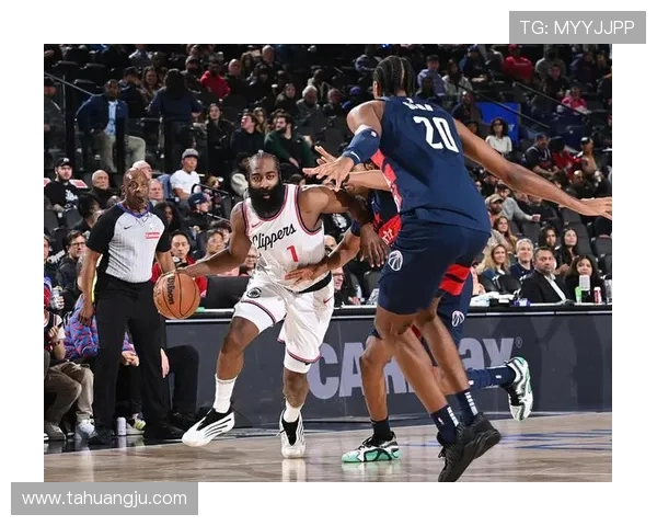 国王鏖战快船上演西部强强对决全场激战掀起季前赛高潮