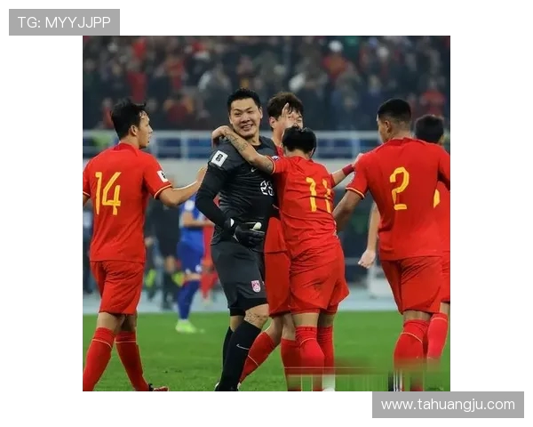 足球世界新纪元：从草根到金球，全球足坛的崛起与变革之路