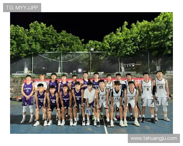 热血拼搏奋勇争先展现团队精神的青春校园体育盛会