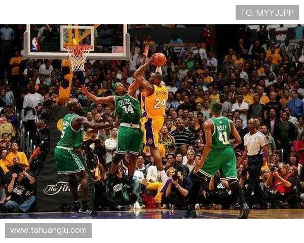 2006年NBA总决赛热火与湖人对决回顾:传奇之战的激情与荣耀