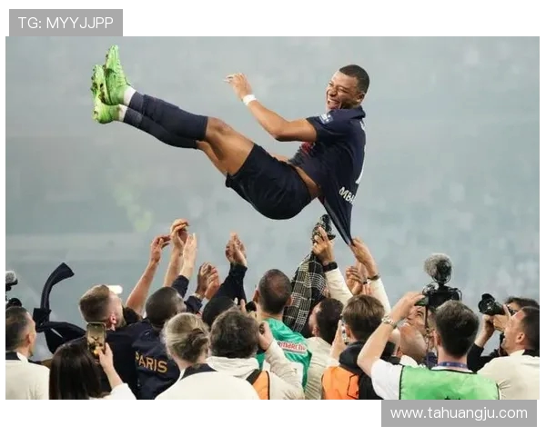 姆巴佩欧冠帽子戏法后采访透露未来去向引发热议